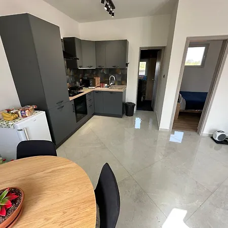 House In Nature Urban Medulin Vakantiehuis Pula