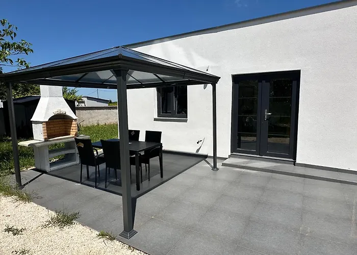 House In Nature Urban Medulin Vakantiehuis *